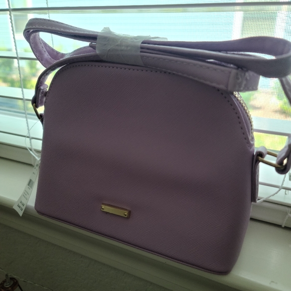 Lavender color crossbody - Picture 2 of 3